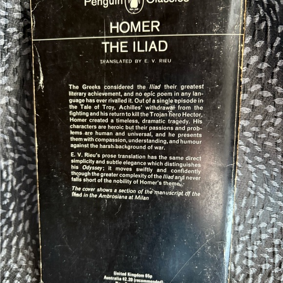 Penguin Classics 'The Iliad' by Homer - Picture 3 of 3